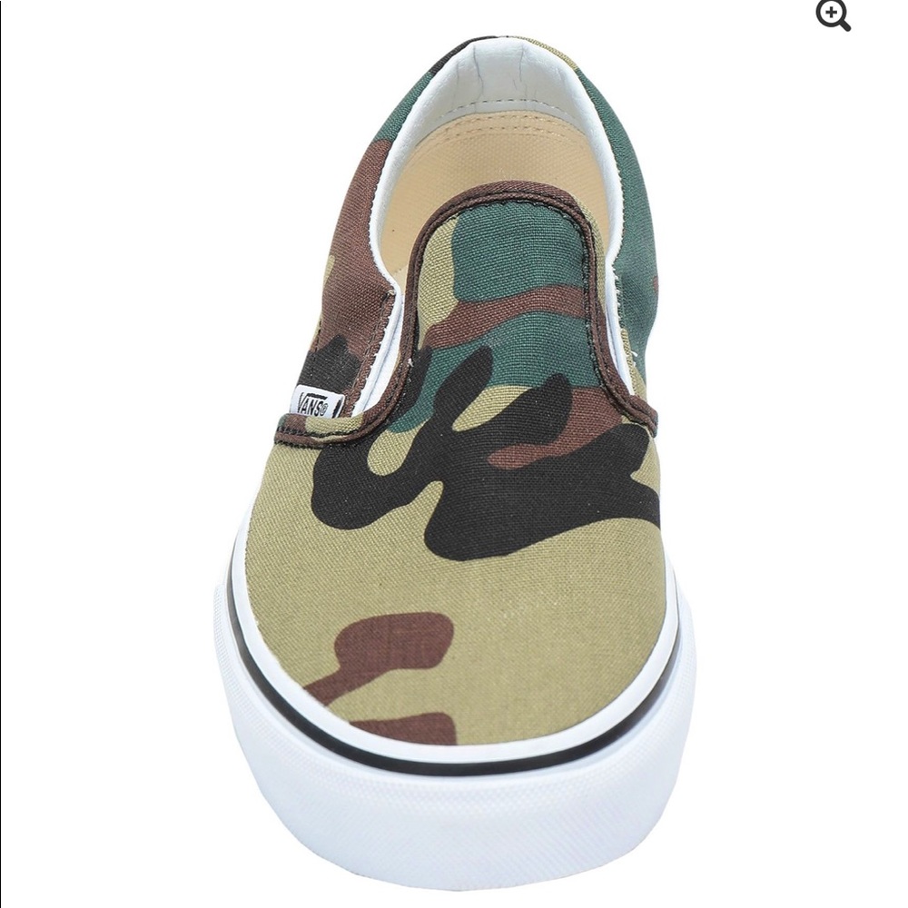 NWT toddler camo slip on vans 10.5